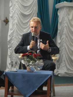 2010.10.26 Львів Річниця Клубу (Озерний край)