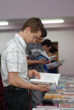 2011.07.14 Презентація в Клубі найбільшої бізнес-бібліотеки в Західній Україні (1200 книг)