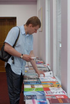 2011.07.14 Презентація в Клубі найбільшої бізнес-бібліотеки в Західній Україні (1200 книг)