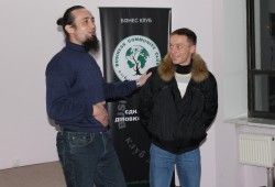 2011.12.15 Вистава-тренінг «Про золотого зайця»