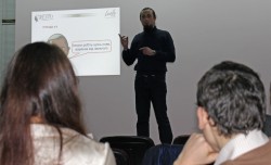 2011.12.15 Вистава-тренінг «Про золотого зайця»