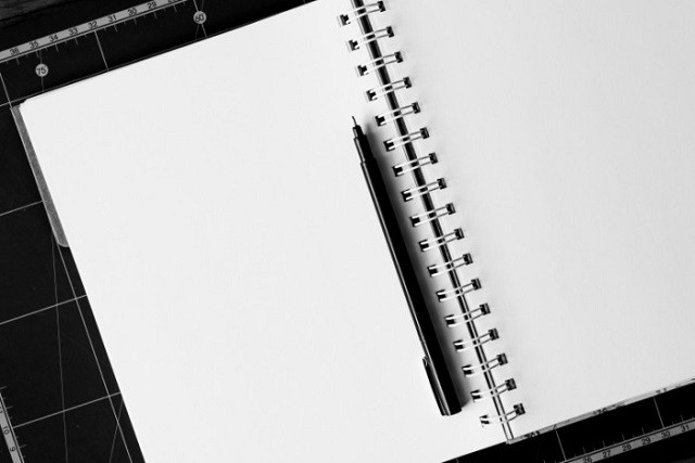 notebook-1587527-700x466